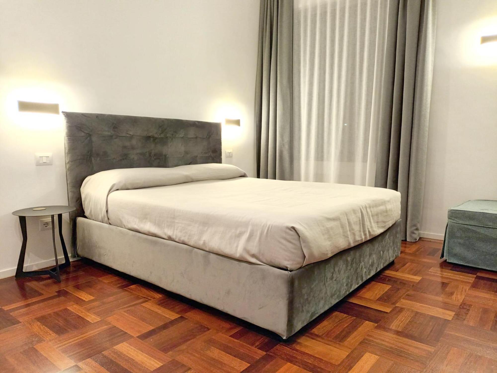 B&Bari, Via Crollalanza, Le Case Di Aurelia Guesthouse מראה חיצוני תמונה