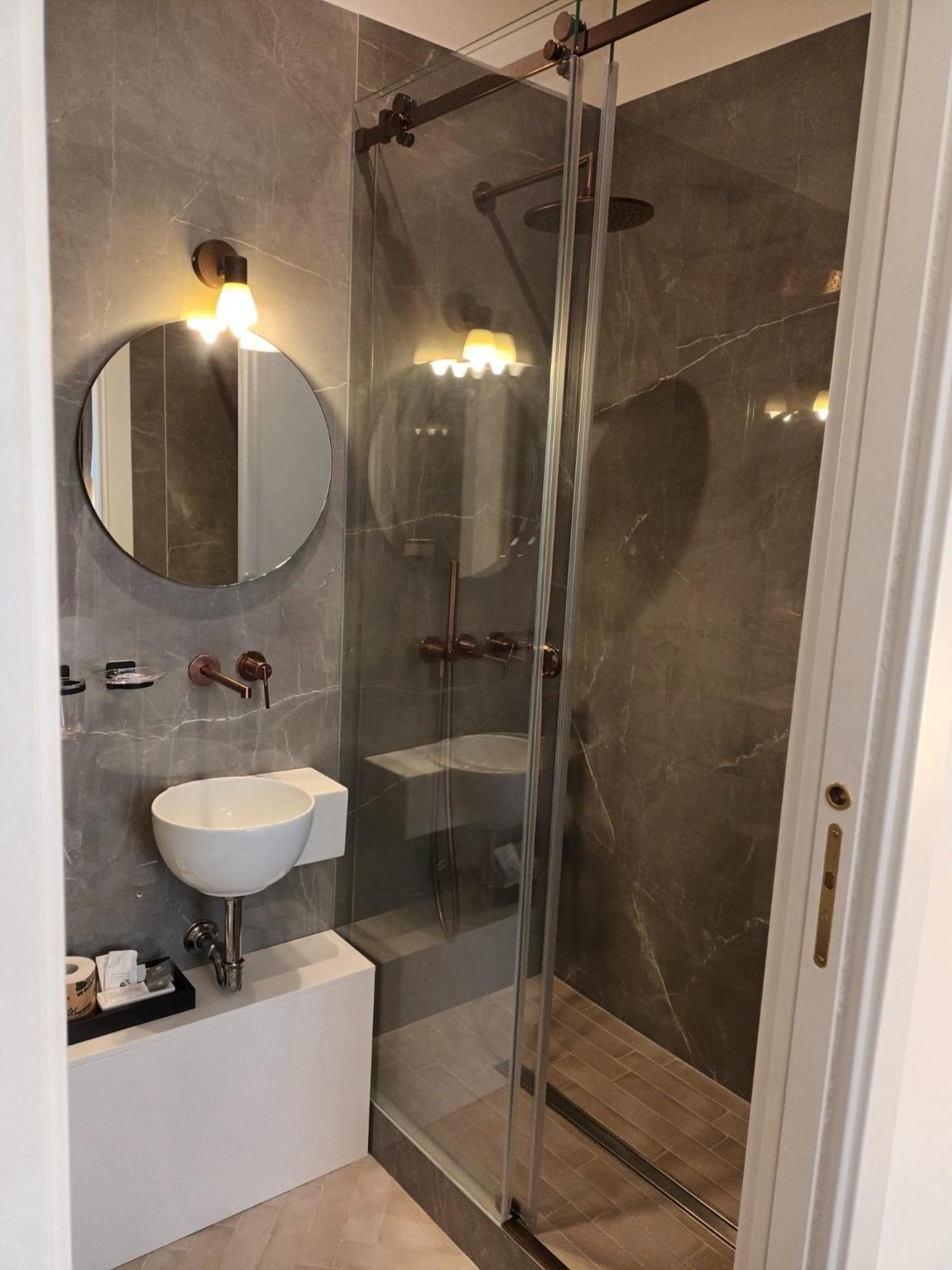 B&Bari, Via Crollalanza, Le Case Di Aurelia Guesthouse מראה חיצוני תמונה