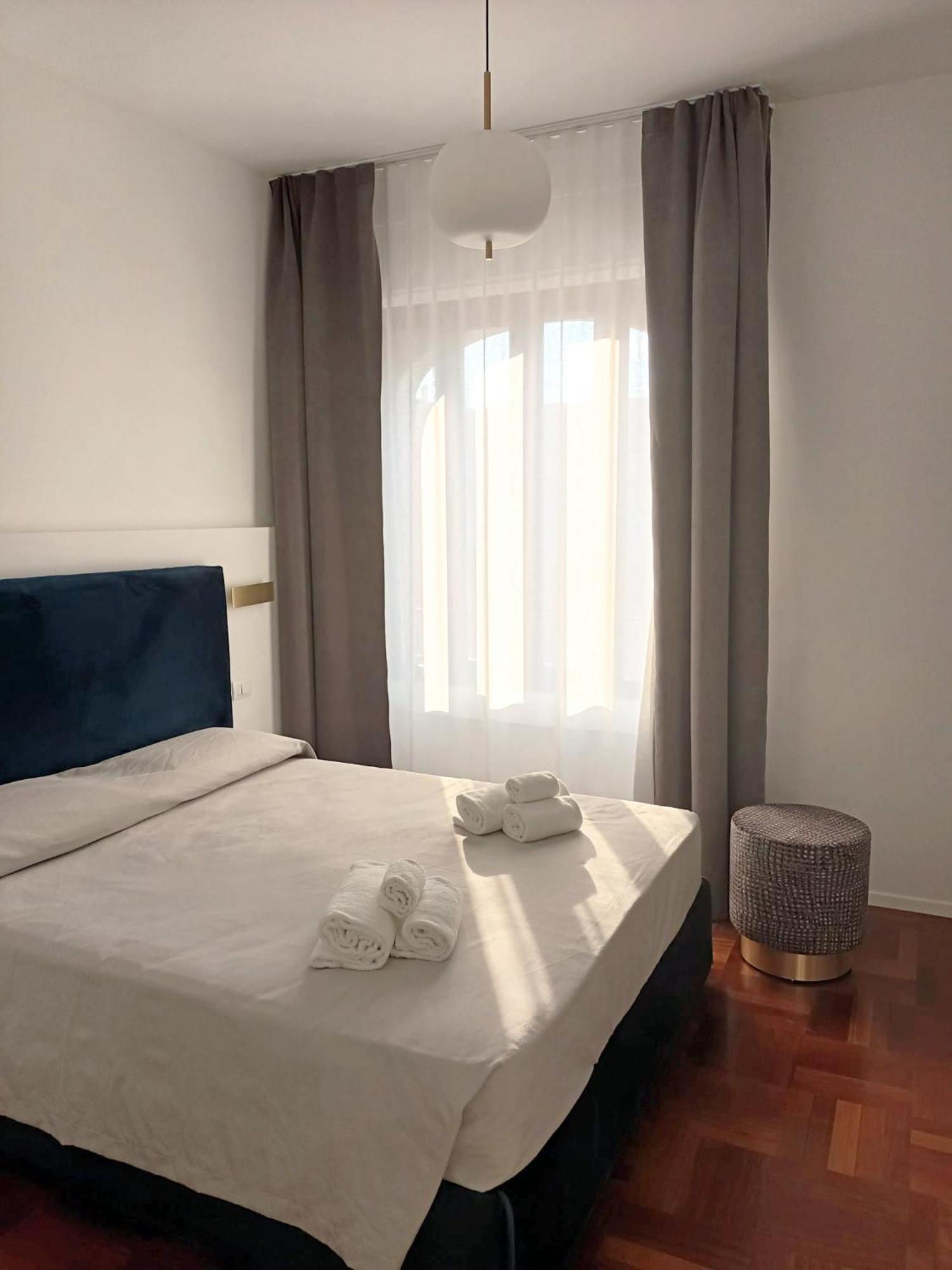B&Bari, Via Crollalanza, Le Case Di Aurelia Guesthouse מראה חיצוני תמונה