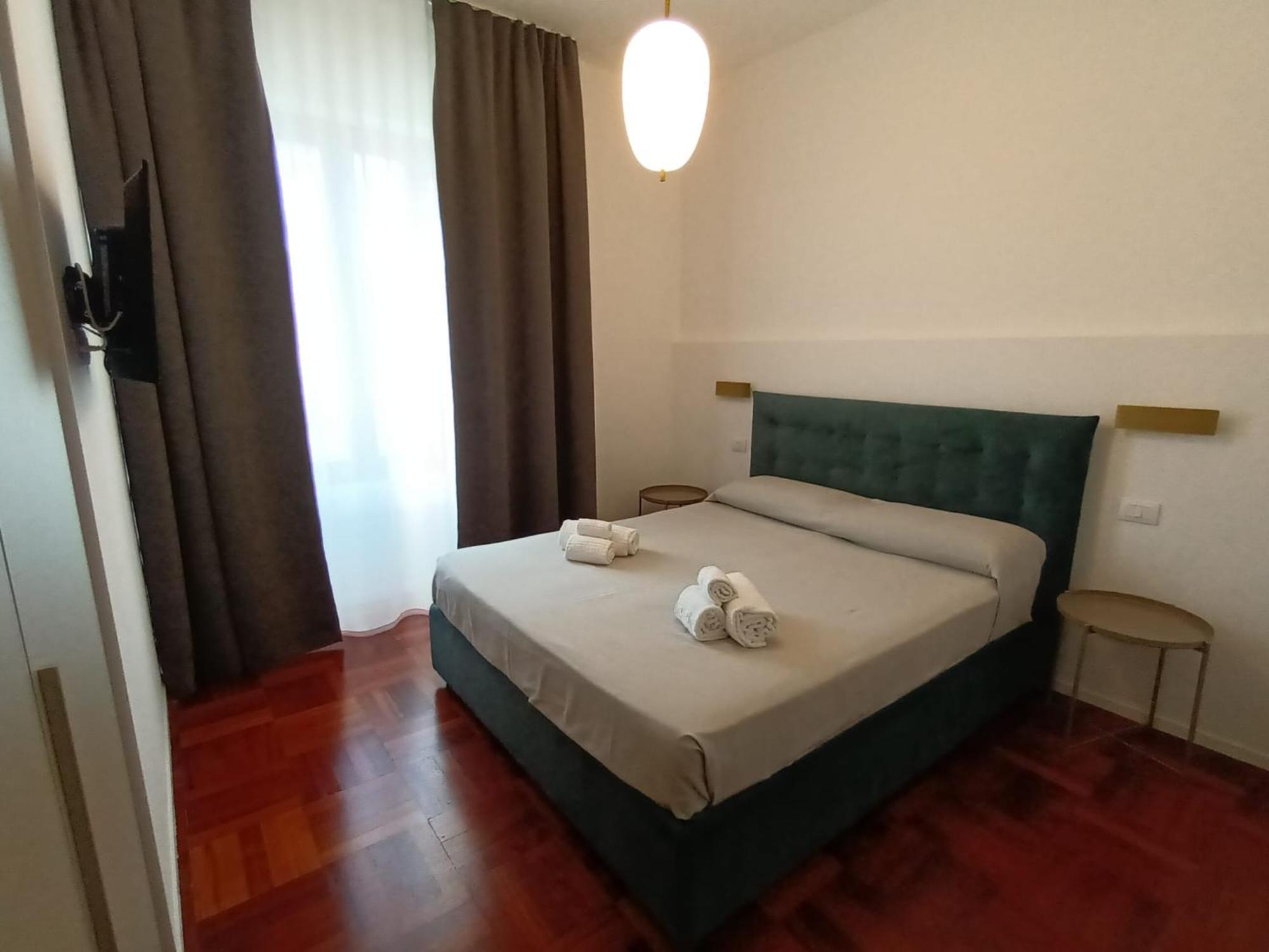 B&Bari, Via Crollalanza, Le Case Di Aurelia Guesthouse מראה חיצוני תמונה